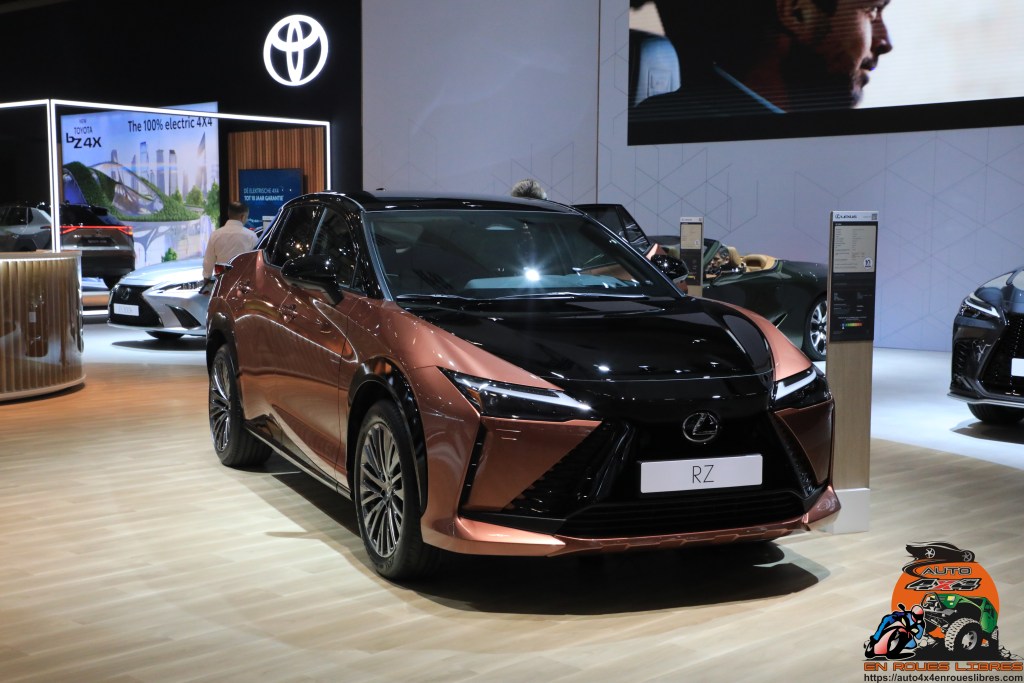 Lexus
