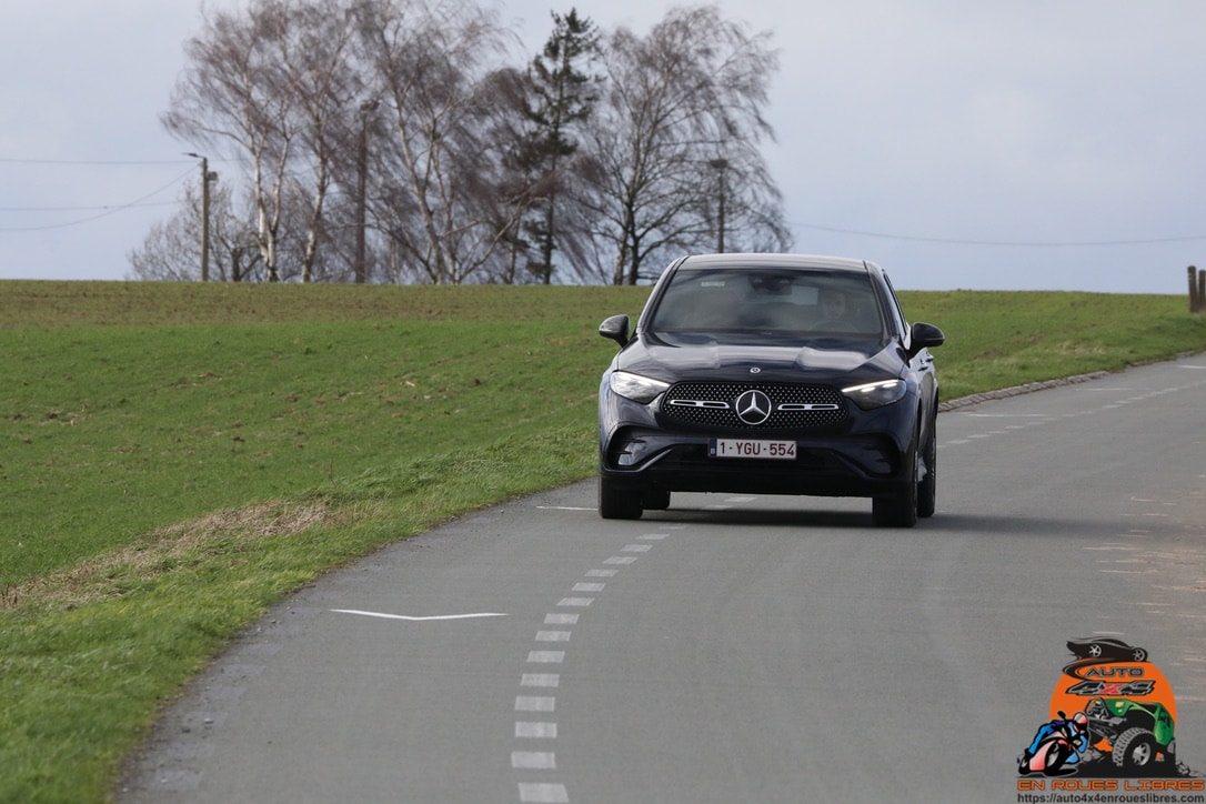ESSAI: MERCEDES GLC 300de 4MATIC COUPE AMG Line!