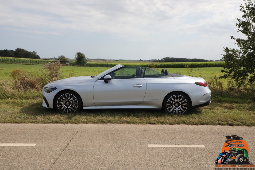 PLEIN SOLEIL AVEC LA MERCEDES CLE 450 4MATIC CABRIOLET AMG Line !