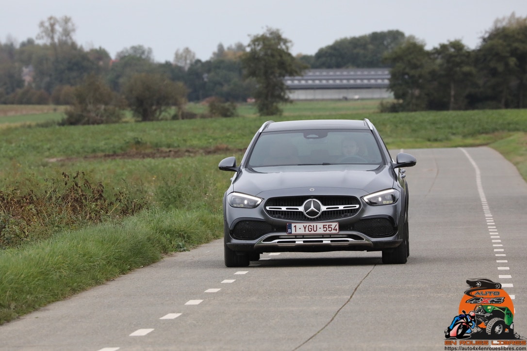 LE MERCEDES C 200 4MATIC Break All-Terrain est-il un vrai baroudeur ?