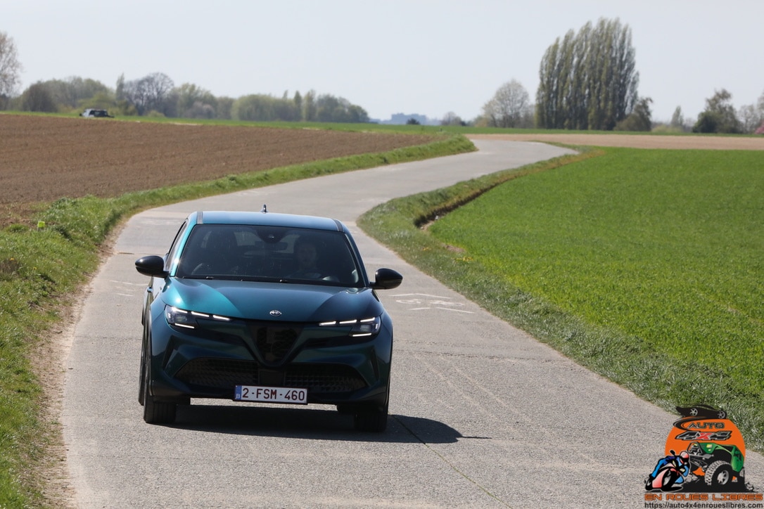 L’ALFA ROMEO JUNIOR ELECTTRICA Speciale BEV 156 ch : UNE PETITE SPORTIVE BIEN SEDUISANTE !