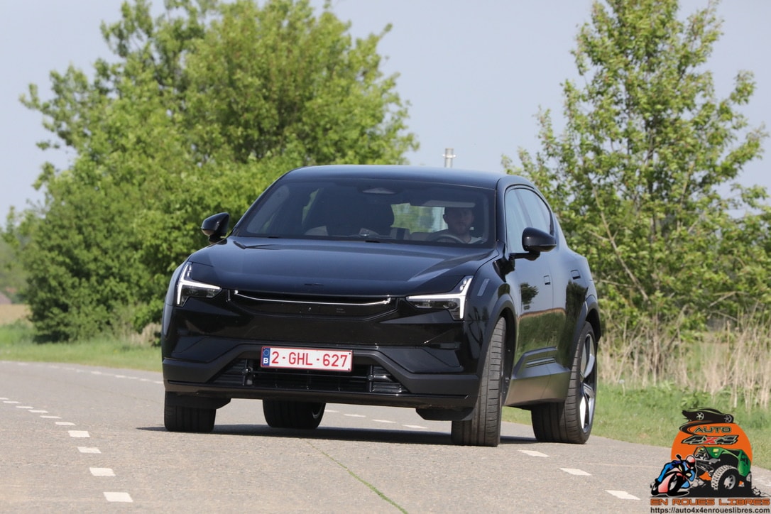 LE POLESTAR 3 LONG RANGE DUAL MOTOR 360 kW avec BATTERIE DE 111 kWh : UN SUV RAFFINE !
