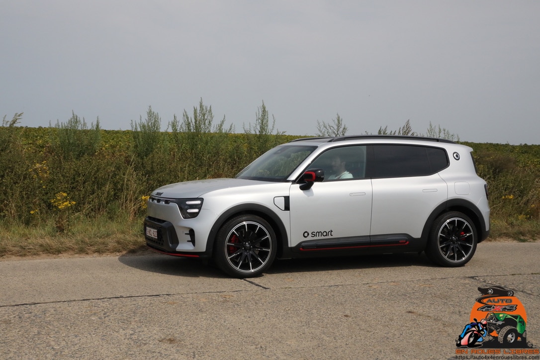 SMART, SPECIALISTE DES PETITS SUV ELECTRIQUES SE DIVERSIFIE AVEC UN SUV FAMILIAL DONT UNE VERSION « BRABUS » EST PARTICULIEREMENT PUISSANTE : ESSAI du SMART #5 BRABUS :